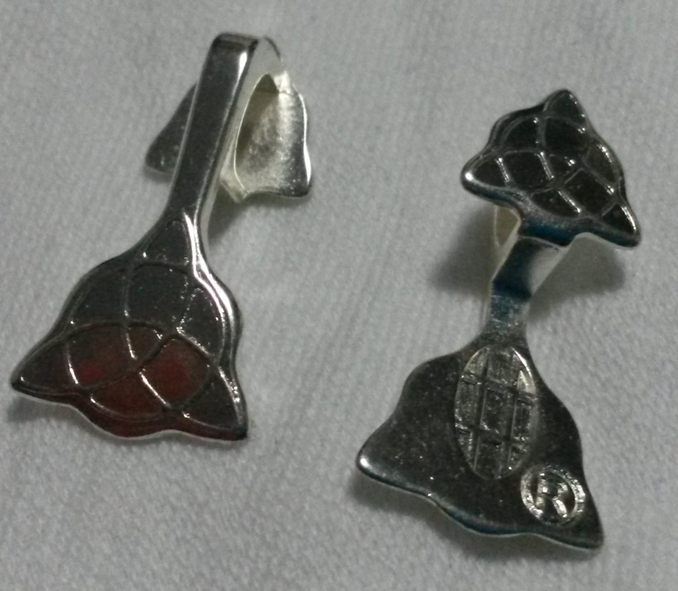Silver plated Double Celtic bail Silver plated Double Celtic bail